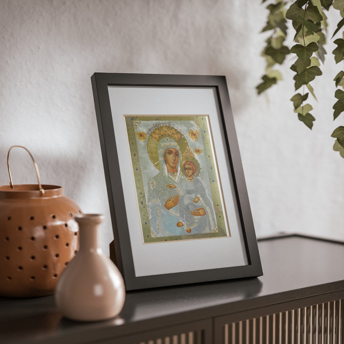 Poster iconic Fecioara Maria cu rama neagra - Decor spiritual pentru casa